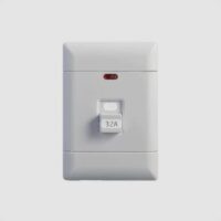 Neu 4x2 isolator 32a